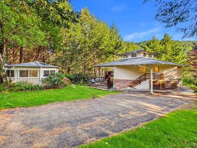472 Beach Rd, Whitethorn, CA, 95589