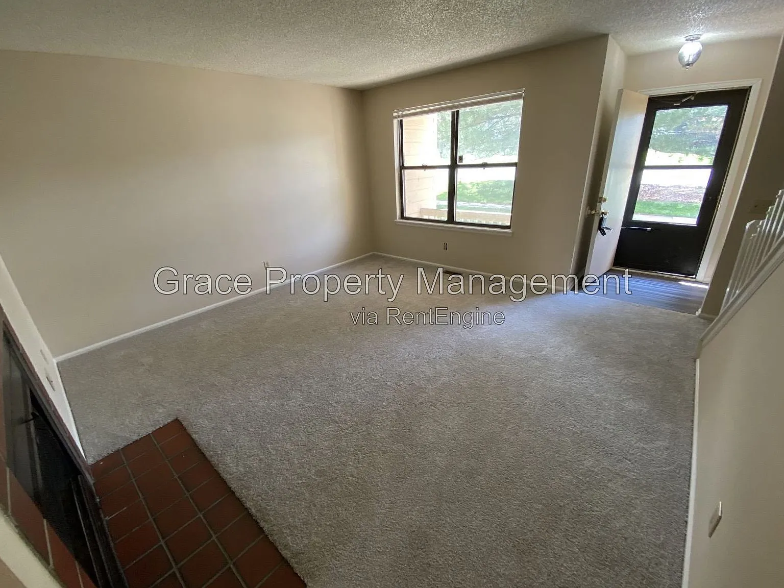 2 bed, 1.5 bath, 1196 sqft, $1,650 — Photo 4