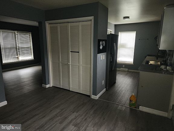 3rd image of 114 Spruance Rd