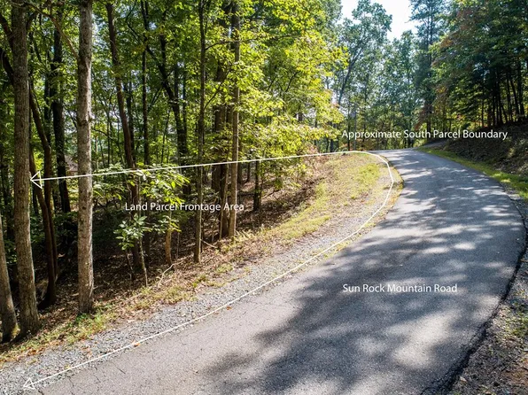 1003 Sunrock Mountain Rd, Blue Ridge, GA 30513