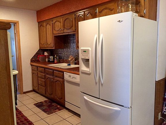4th image of 3991 Lakeside Dr