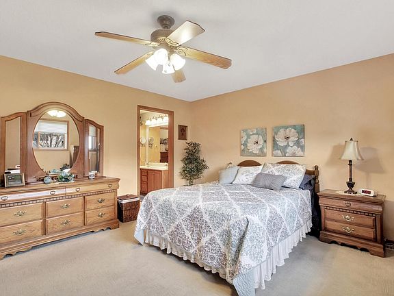 4th image of 4371 Mariah Dr S