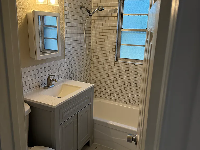 357 Parkway St — Photo 7