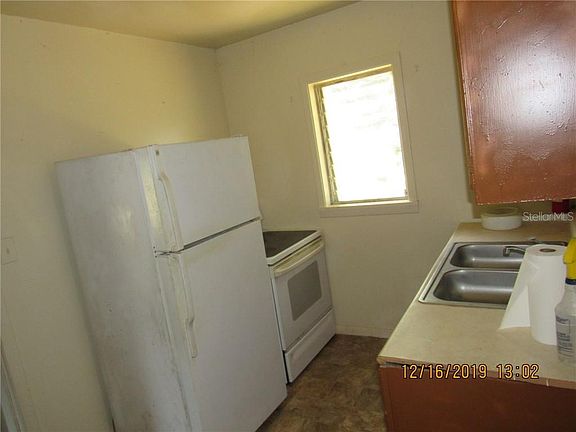 3rd image of 512 W Thomas St