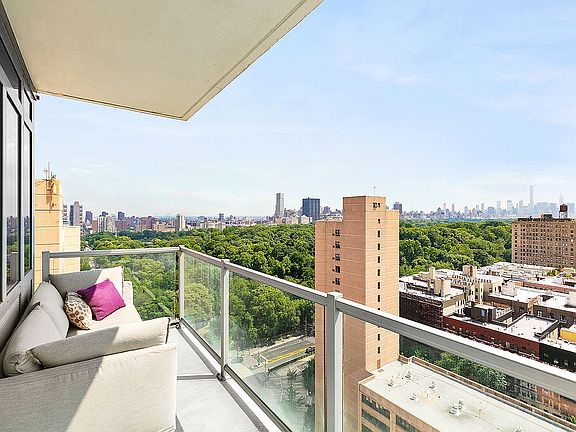 2nd image of 321 W 110th St APT 17C