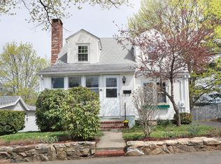 32 Arlington Rd, Dedham, MA 02026