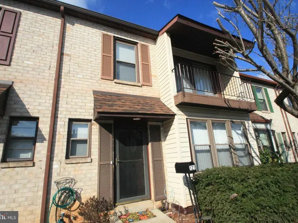 121 Center Ct, Wilmington, DE 19810