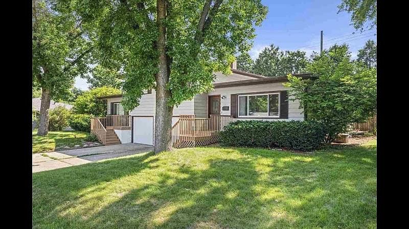 2nd image of 5218 Camden Rd