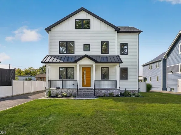 242 Saint Paul St, Westfield Town, NJ 07090