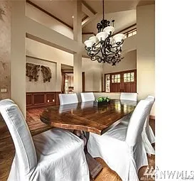 4 bed, 3.5 bath, 5320 sqft, $8,200 — Photo 4