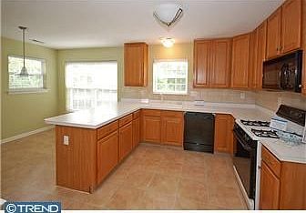 5th image of 113 Stewarts Ct