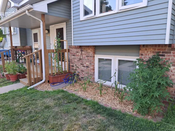 3282 Edgerton St, Vadnais Heights, MN 55127