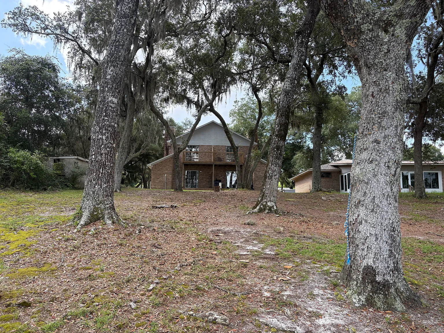 2 bed, 1.5 bath, 1080 sqft, $1,600 — Photo 3