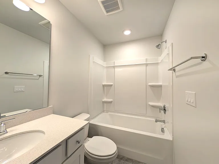 Upstairs Full Bath