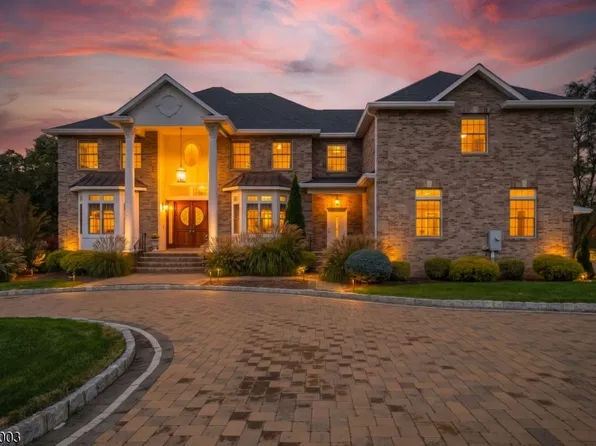 3 Patrick Ct, Montville Twp., NJ 07045