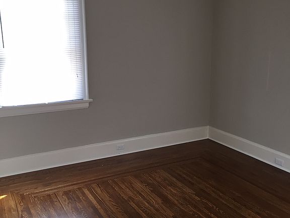 4th image of 1819 Avonlea Ave