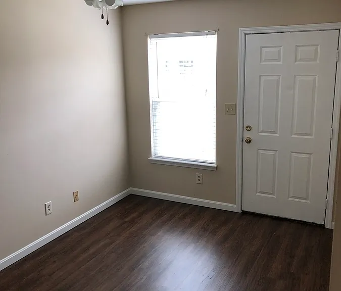 3449 Powell Ave — Photo 2