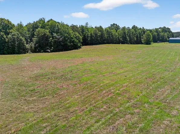 4A Finley St, Pelzer, SC 29669