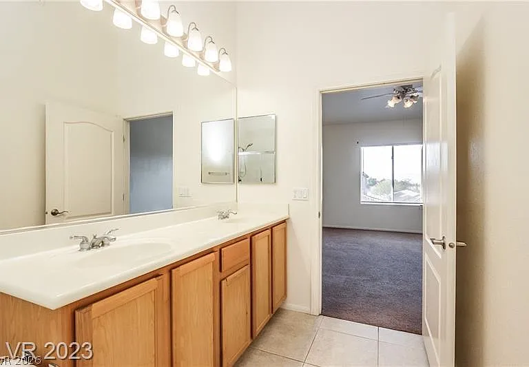 2305 W Horizon Ridge Pkwy #1023 — Photo 21