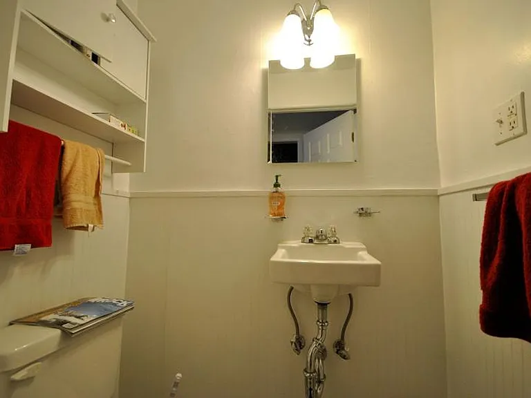 1940 Beacon St #C3 — Photo 7