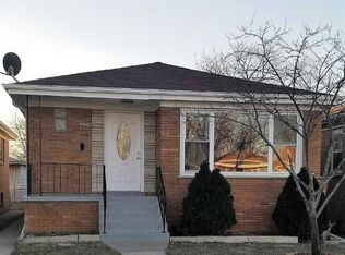 15918 Finch Ave, Harvey, IL