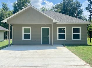 1400 N 7th St, Longview, TX 75601