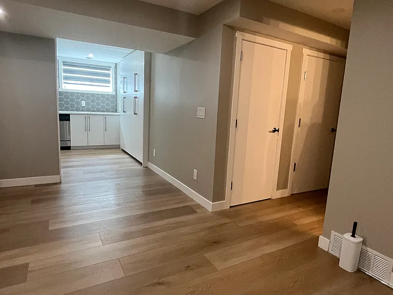 44 Deer Lane Close SE — Photo 5