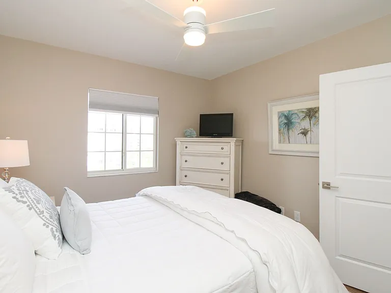 35 Bluebill Ave #B-702 — Photo 51