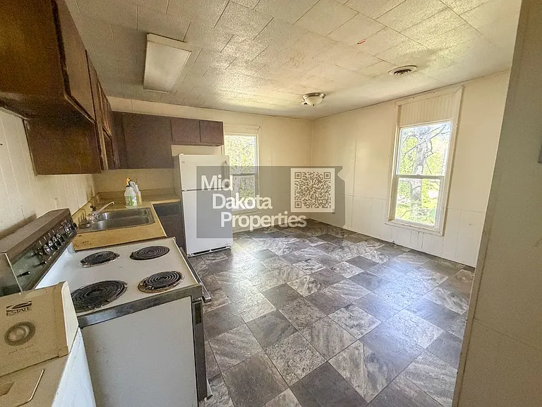 408 S Duff St — Photo 5