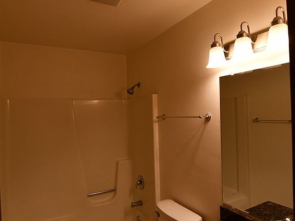 3rd image of 1110 Hillside Dr #H1306-3