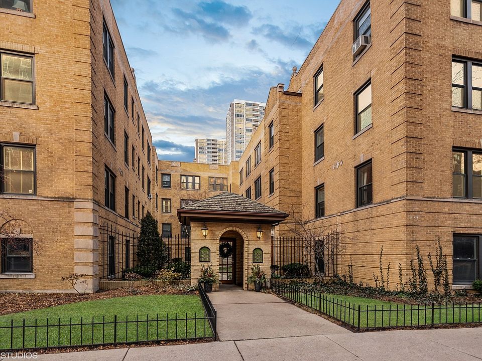 1st image of 716 W Buena Ave APT 2E