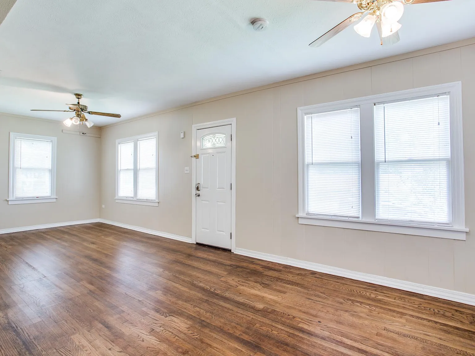 3 bed, 1500 sqft, $2,950 — Photo 4