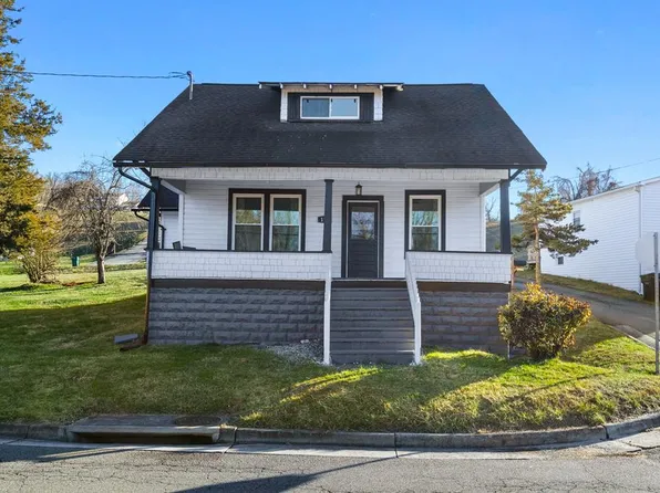 405 Beaverview Dr, Bristol, VA 24201