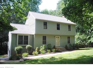 7 Diamond Dr, Clinton, CT 06413