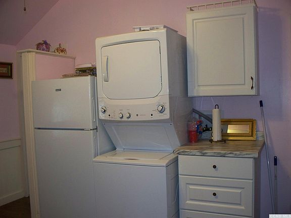 5th image of 60 Woodstock Ave