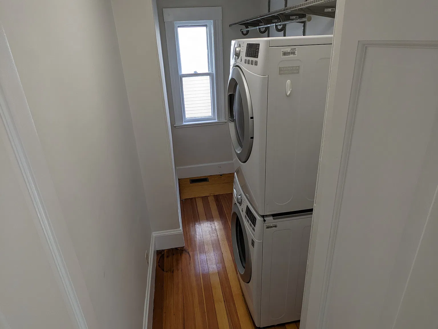2 bed, 1084 sqft, $2,900 — Photo 3