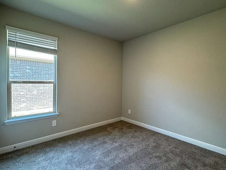1201 Lisburn Dr — Photo 10