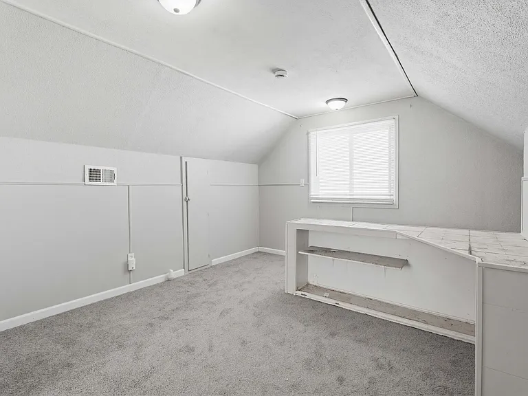 14921 Myola Ave — Photo 22