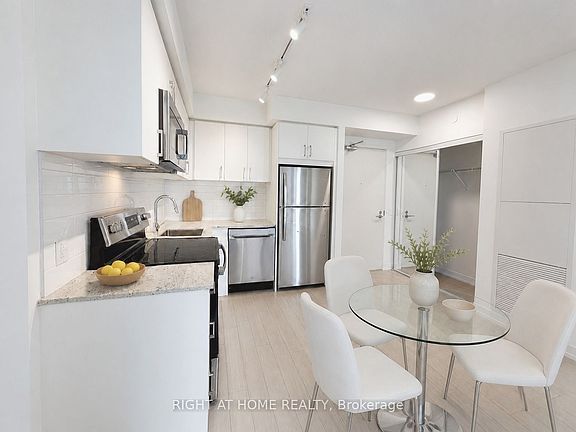 2nd image of 4010 Eglinton Ave W #1522
