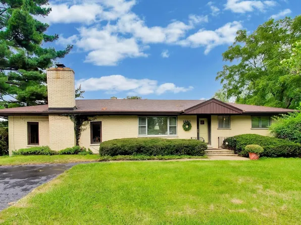 1880 Maple Ave, Downers Grove, IL 60515