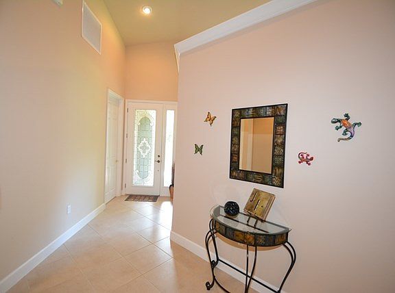 4th image of 16 River Point Dr #17