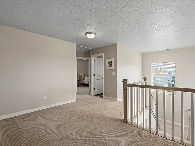 1596 N Cordoba Dr — Photo 12