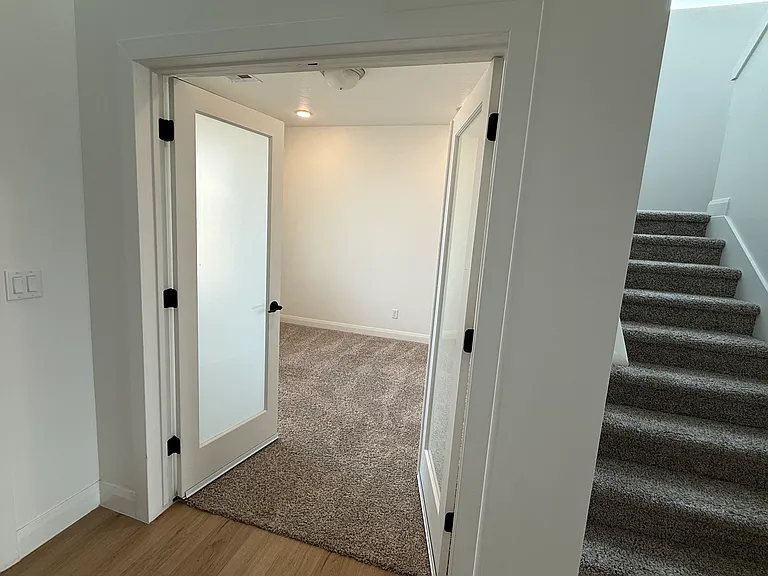 1186 Marlowe Way — Photo 4