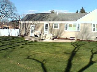67 Dellwood Rd, Cranston, RI 02920