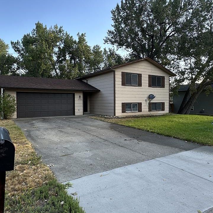 1st image of 1731 Broadview Dr