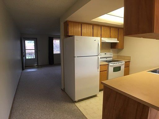 4th image of 2311 E 13th St APT A