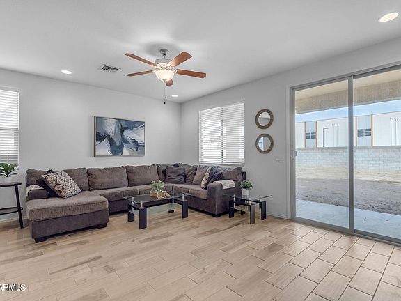 3rd image of 34143 N CASEY Lane