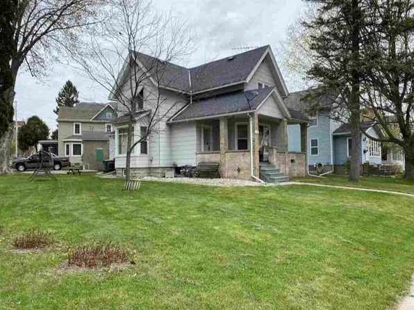301 Haskell St, Beaver Dam, WI 53916