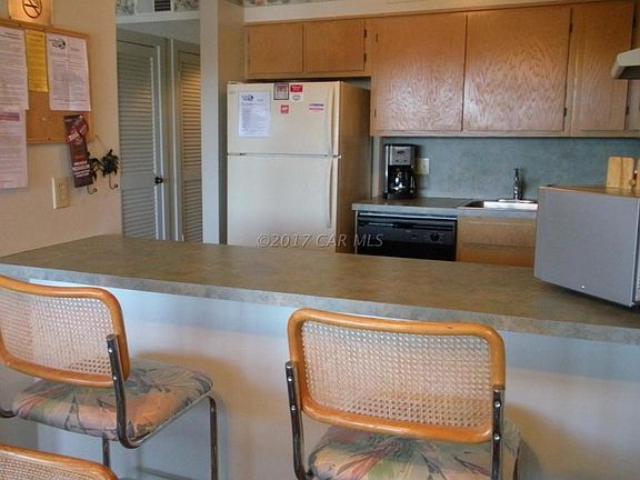 Breakfast bar