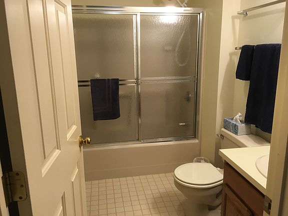 1st floor bath